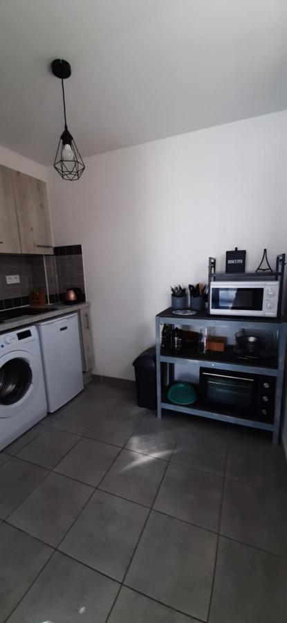 Jolie Maisonnette A Proximite De Toutes Commodites Saintes-Maries-de-la-Mer Esterno foto